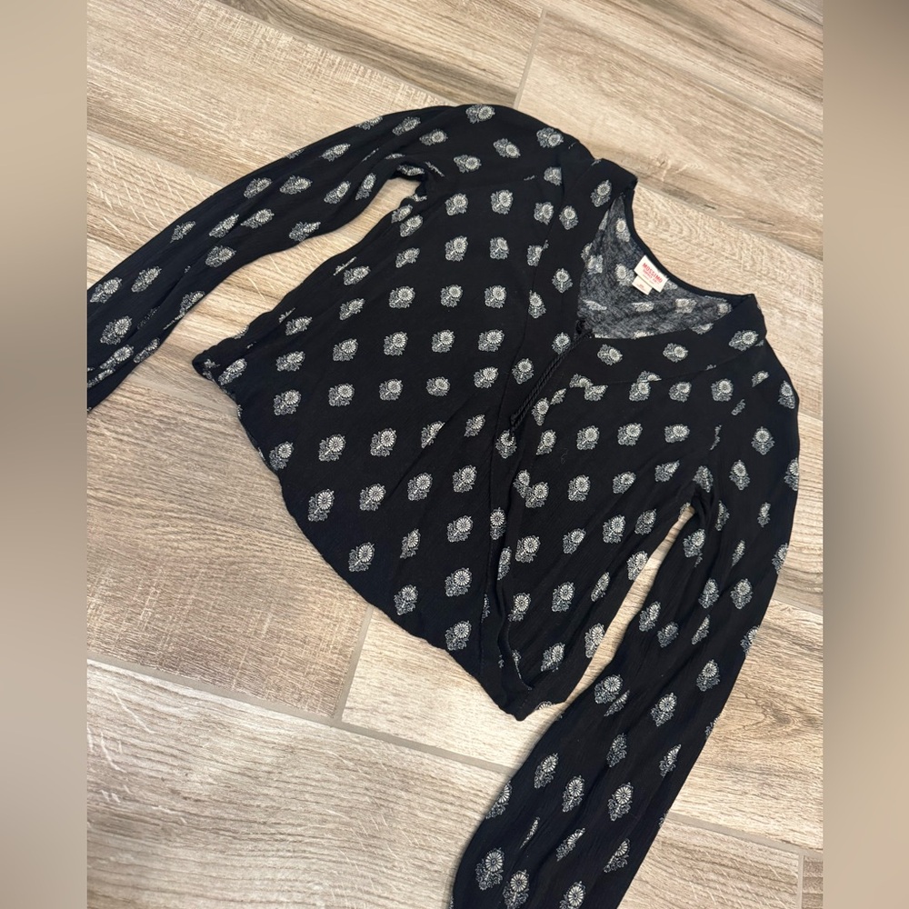 Mossimo Supply Co. Black and White Floral Top